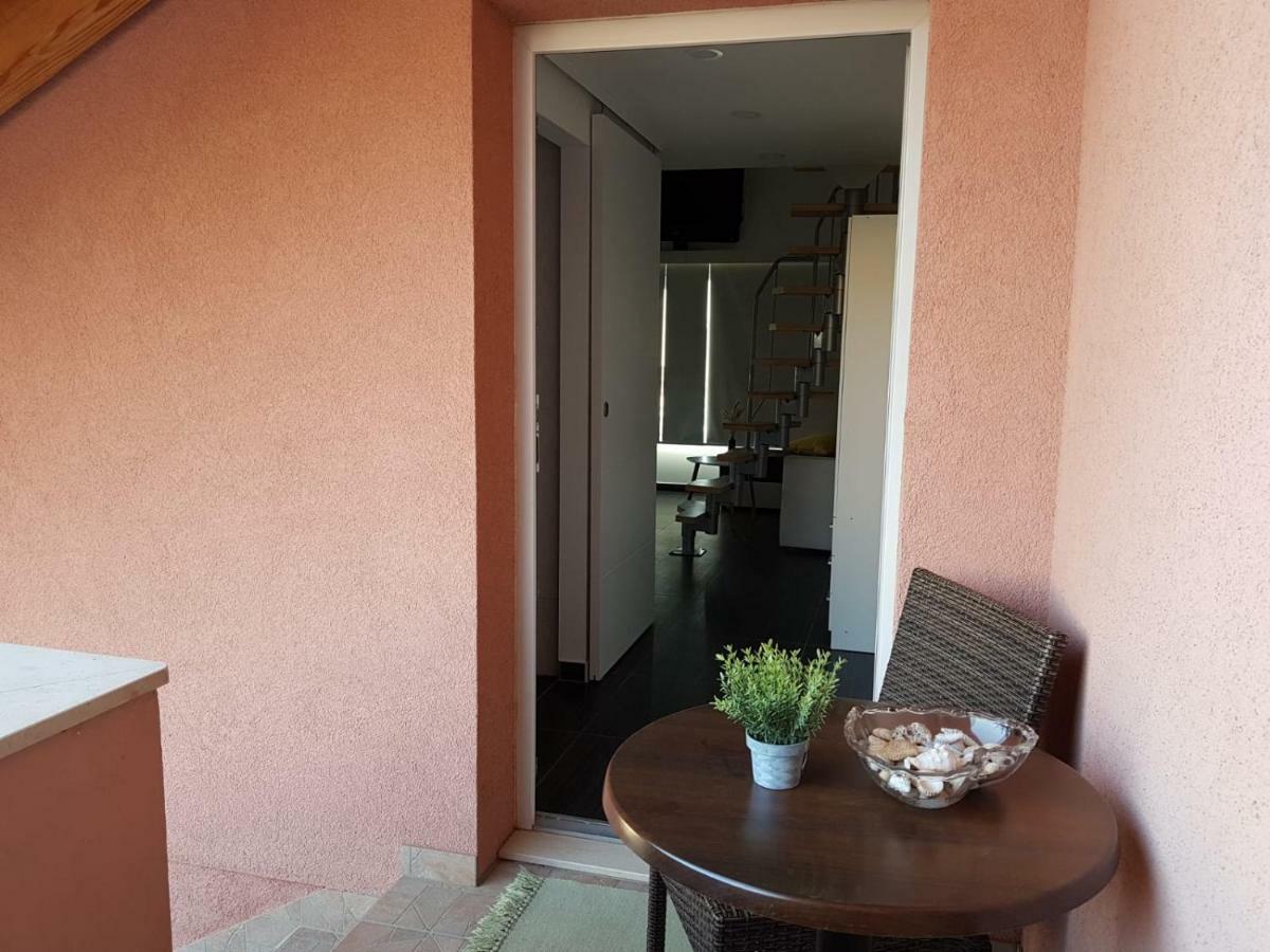 Apartman Elana Šibenik Esterno foto